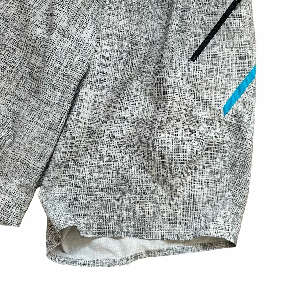 Lululemon Men's Gray Shorts Size Small